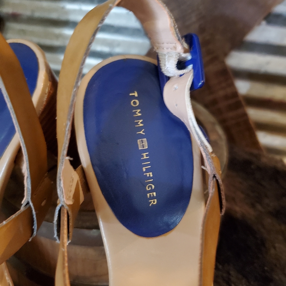 3/$20 Tommy Hilfiger Heel Sandals - Picture 4 of 8